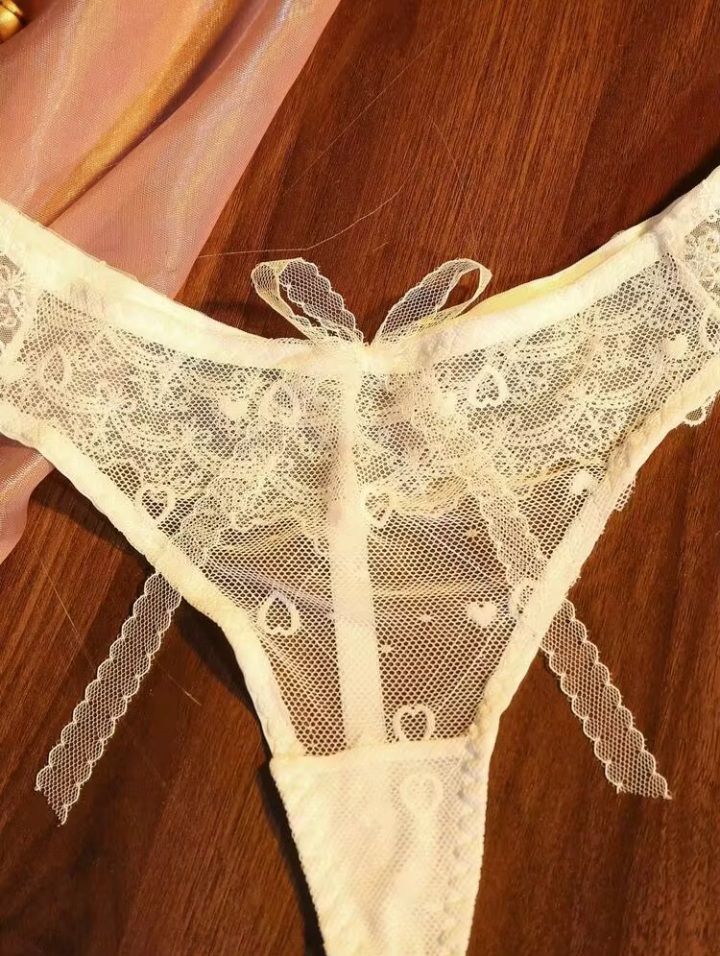 Divavoom 1 Pc Fashion Lace Women Thong